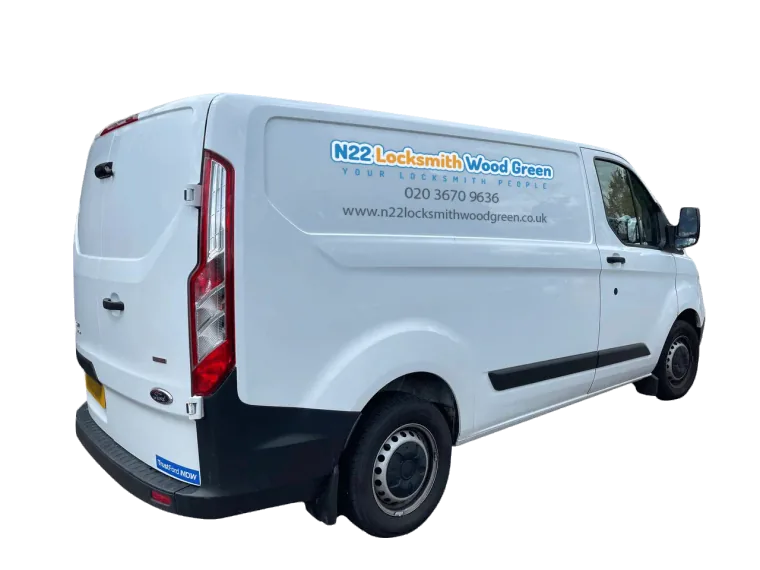 N22 Locksmith Wood Green van
